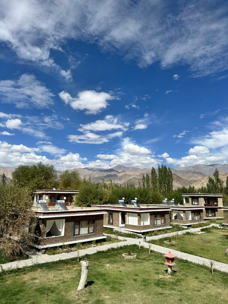 Le Mentok Resort with a dramatic backdrop of mountains