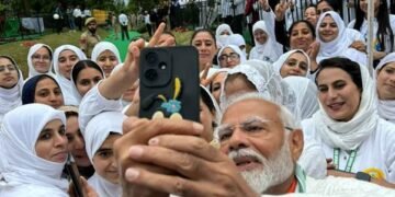 PM Modi at Srinagar on International Yoga Day