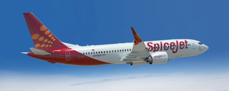 SpcieJet-737